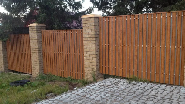 Металлический штакетник круглый 1